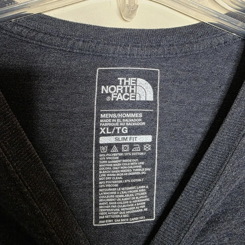 The North Face Graphic Tee Slim Fit Size XL
